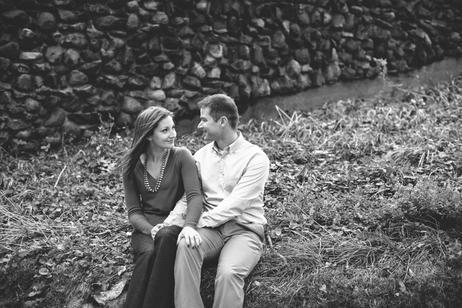 Julia + Jake // Chicago Engagement Session // Lakeview and Lincoln Park ...