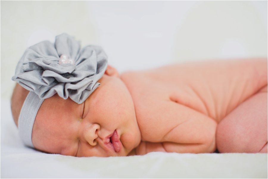 Chicago Suburbs Newborn Photography // Lucy